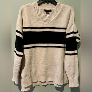 New (NWT)! Women's Sanctuary Everyday V-Neck Tunic Sweater Size Small